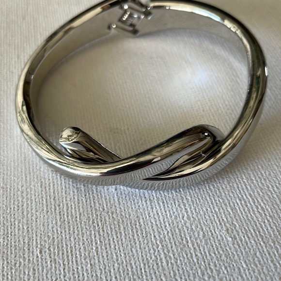 COPY - NWT Gorgeous cuff bracelet. - Picture 2 of 5